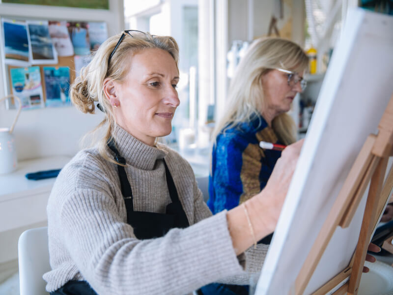 Some Top Techniques You'll Learn at a Painting Course in Bristol